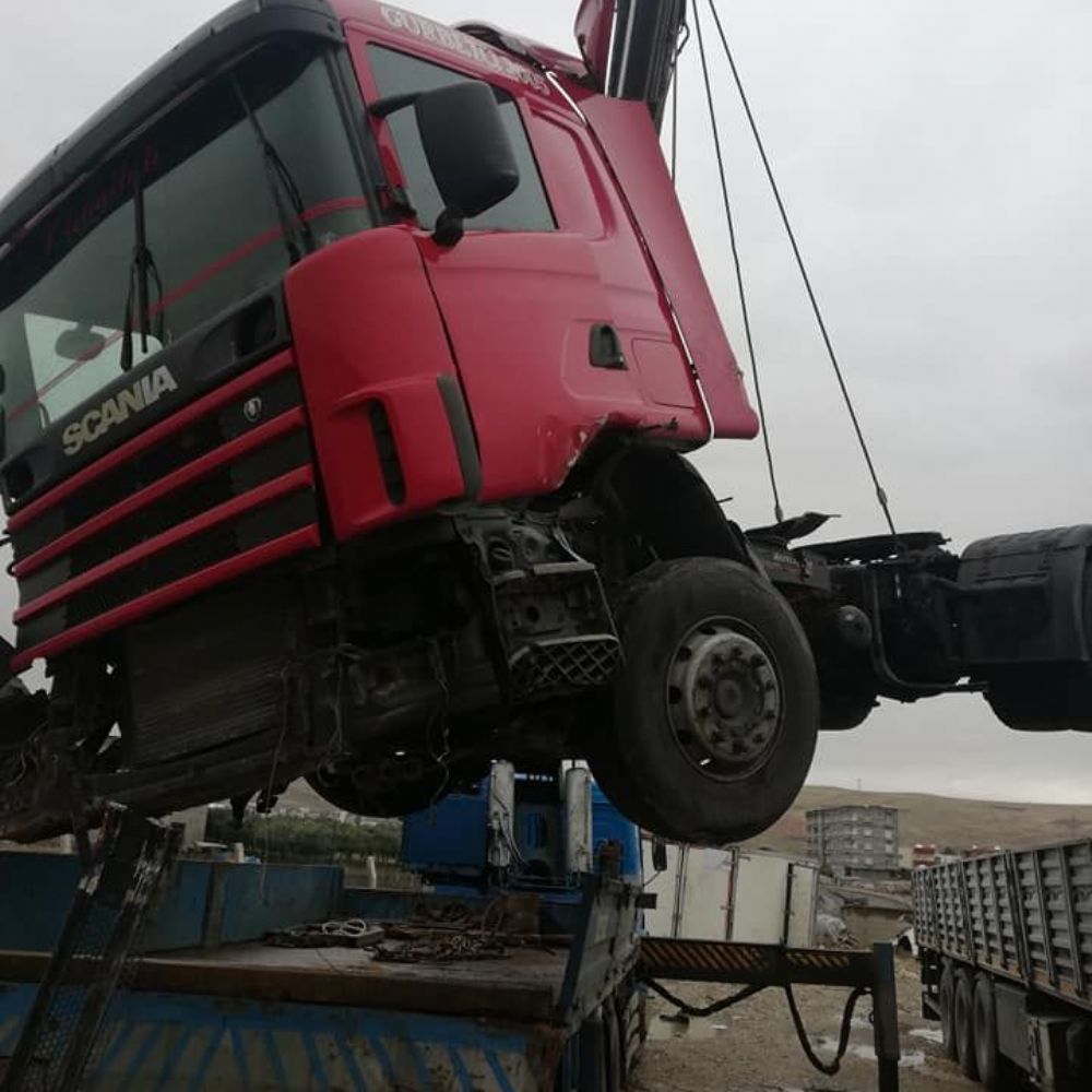 2005 R 124 La 420 Motor Sanziman Defransiyel Beyin Tum Parcalari Hurdapazari Com