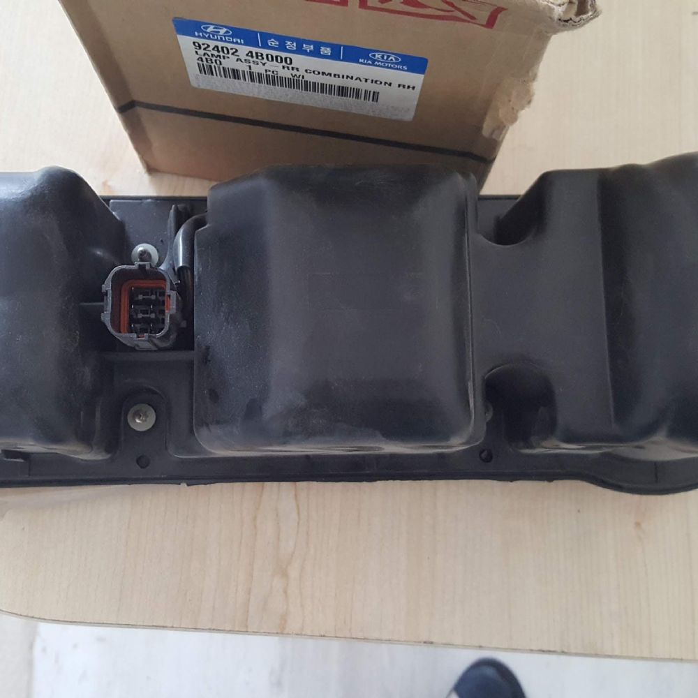 H100 Kamyonet sağ Stop Lambası 1997 2004 924024B000 orjinal 200 tl (3
