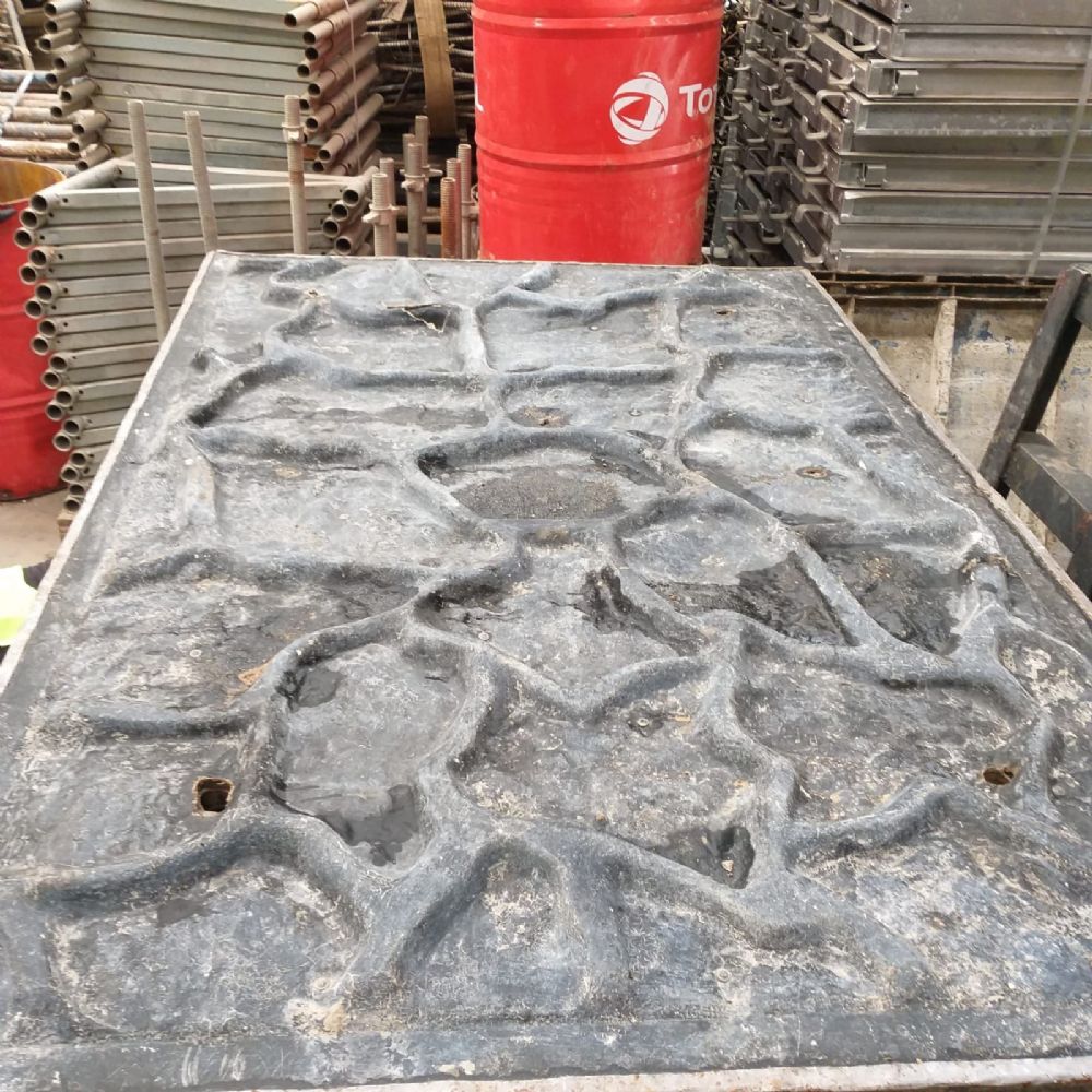 DESENLİ BAHÇE DUVAR KALIBIÇELİK KALIPPERDE KALIP DESENLİ BAHÇE DUVAR KALIBIÇELİK KALIPPERDE KALIP